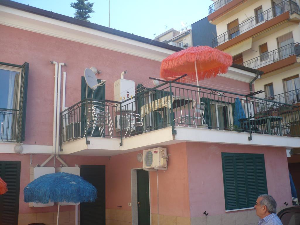 Villamareblu Ventimiglia Quarto foto